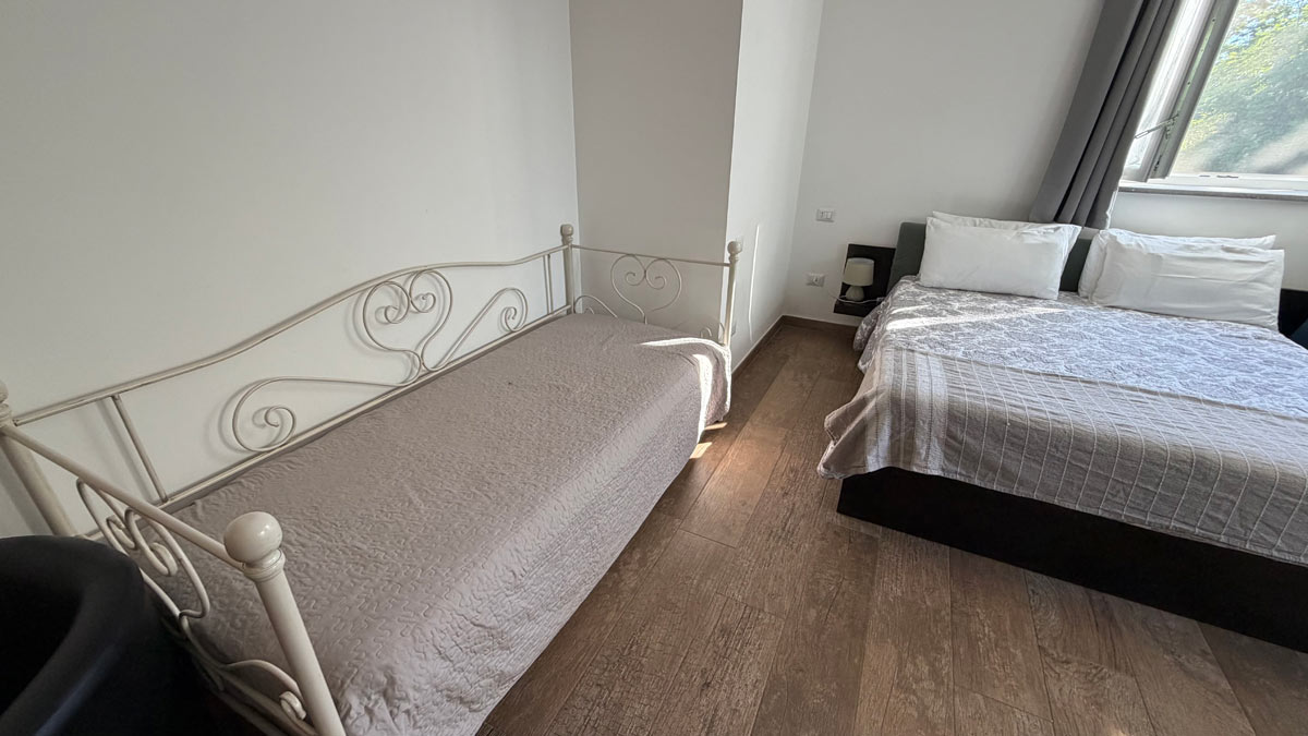 Camera Anna Claudia - Stanza e letto matrimoniale